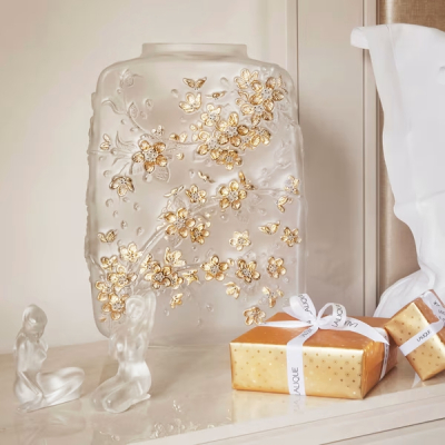 Fleurs De Cerisier Vase Lalique