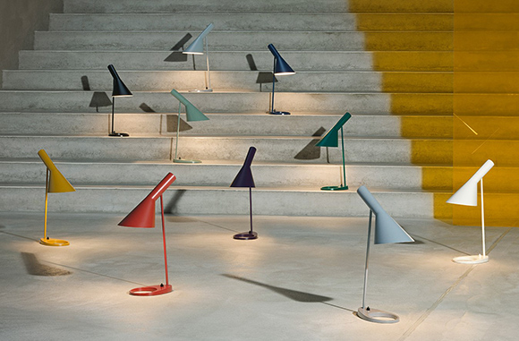 AJ Table Louis Poulsen