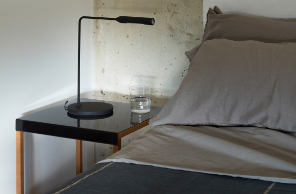 Flo Bedside Lumina