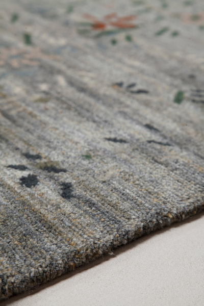 Giardino Amini Carpets