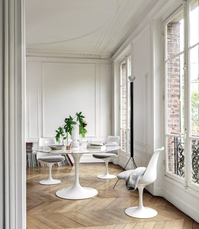 Saarinen Round Knoll