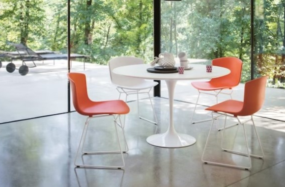 Saarinen Round Knoll