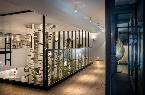 EC 301 Catellani Smith