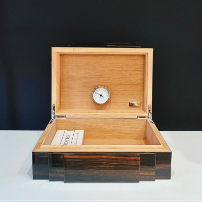 Masque De Femme Cigars Box Clear Crystal Natural Ebony Lalique