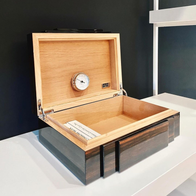 Masque De Femme Cigars Box Clear Crystal Natural Ebony Lalique