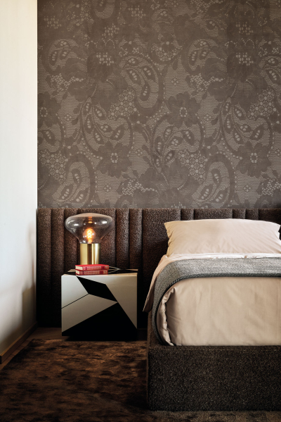 Smiling phases Londonart