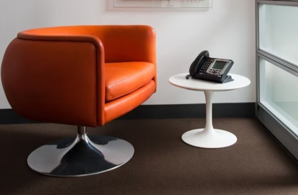 D’Urso Swivel Knoll