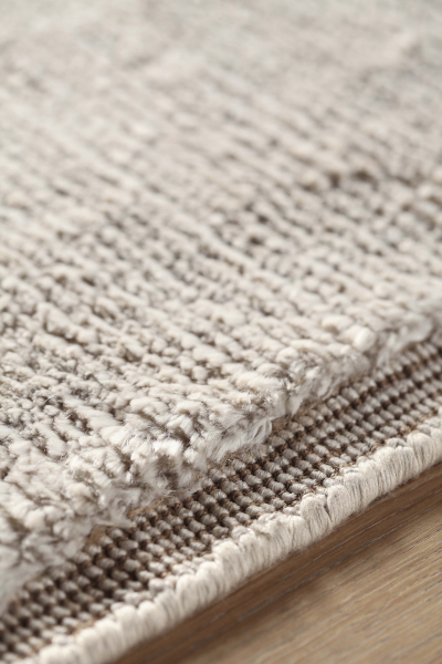 Aura Amini Carpets